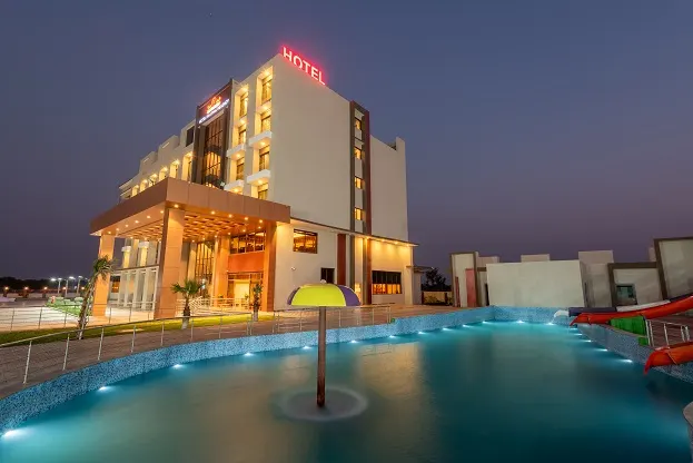 Swimming Pool in Pachpadra